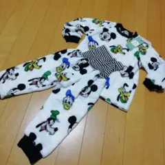 新品　90 ディズニー　腹巻き付きパジャマ　ふわふわフリース