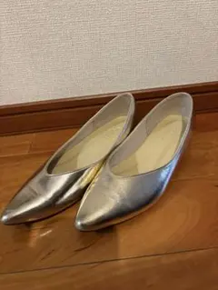 LE TALON ポインテッドトゥ フラットシューズ