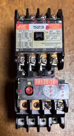 Item thumbnail for item ede21061-a7e7-4c8c-b2d2-3fcb3fdf23bd