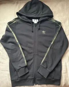 adidas originals トラックジャケット