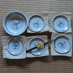 青い花柄の陶器皿5枚セット
