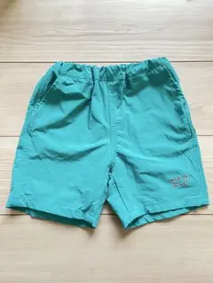 and D. エメラルドグリーン ハーフパンツ 100