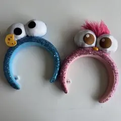 USJ　カチューシャ　クッキーモンスター　モッピー　缶バッチ付き