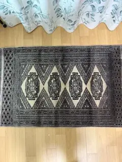 幾何学模様のラグ 玄関先マットレス　約100cm x 64cm