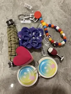 2025年最新】クロックスアクセサリーの人気アイテム - メルカリ