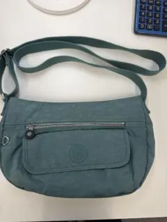 Kipling キプリング ショルダーバッグ 斜めがけ グリーン系 軽量