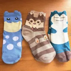 ポケモンセンター　タマザラシ　オオタチ カビゴン靴下 3足セット 23-25cmのサムネイル