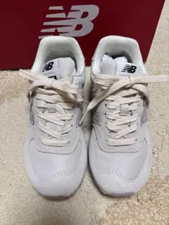 新品未使用 New Balance ライトグレー スニーカー 574