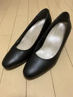 【美品】リズラフィーネ　パンプス　ブラック　黒　23.5cm 3Eのサムネイル