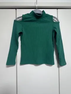 オフショルダー トップス