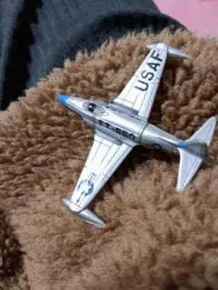 Item thumbnail for item 2ffe06e9-f75f-43c6-9b46-98ba3255c40e