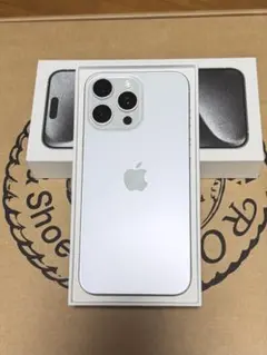 Apple iPhone 15 ProMax 本体