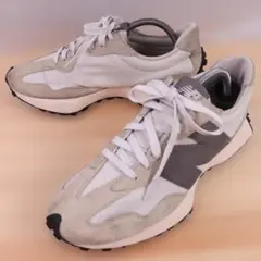 New Balance 327白グレースニーカーUS9.5/27.5cm a97