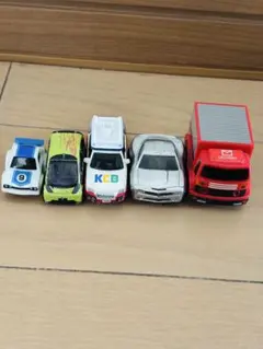 ミニカーセット 配送トラック スポーツカー　トミカ1台　TOMY1台