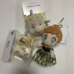 ディズニー　ブラッシュキーチェーン・リストバンドタオル・ヘアーカーラー　未使用