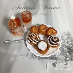 シナモンロールとオレンジパフェセット✰ミニチュアフード ミニチュアスイーツ