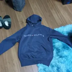 TOMMY HILFIGER ネイビー パーカー