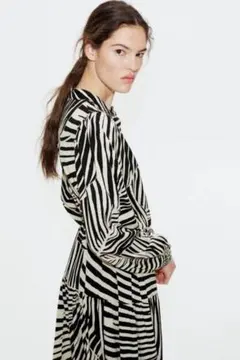 お値下げ中！ロングスリーブパフドレス/ゼブラ柄ワンピース