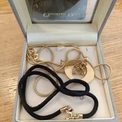 クリスチャン　ディオール　Dior　チャーム　ネックレス　付属品あり