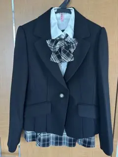 女子スーツ4点セット160㎝　黒ブレザー/白ブラウス/スカート/付属:リボン