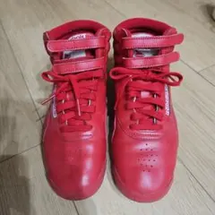 Reebok Classic レッド ハイカットスニーカー