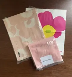 marimekko マリメッコ【エプロン　ハンドタオル】紙袋付のサムネイル
