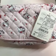新品未使用　ハローキティ　さくらんぼ　キルト　ペンポーチ