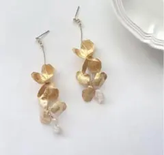 상태좋음 shiro ピアス calin gold