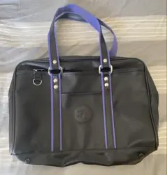 黒と紫の合成皮革バッグ