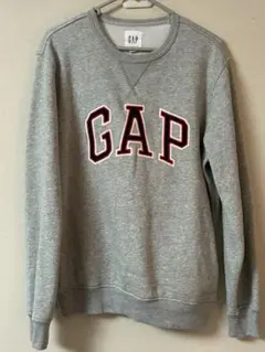 GAP グレー ロゴ入り スウェット　新品未使用