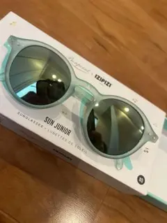 Item thumbnail for item 5174567f-6eb3-4d76-a711-8a344b116dcd