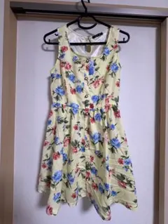 INGNI フラワープリント ノースリーブワンピース