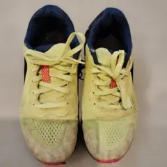 ASICS イエロー ブラック スニーカー