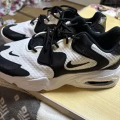 Nike エアクッション スニーカー ホワイト/ブラック