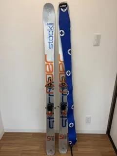 Item thumbnail for item 5764de20-4c18-4ed0-8d50-bdc194e3bc95