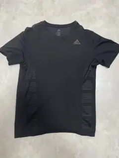 adidas 黒 トレーニングTシャツ　メンズ