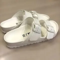 BIRKENSTOCK ビルケンシュトック アリゾナ　白　24センチのサムネイル