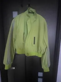 蛍光グリーン クロップドジャケット