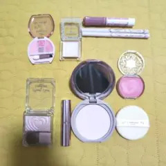 キャンメイク　パウダーチークP04　アイシャドウベース　プランぷく