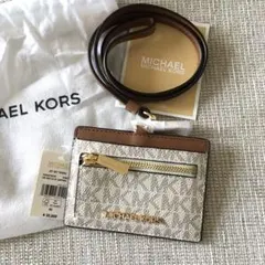新品　マイケルコース MICHEAL KORS ID カードケース パスケース