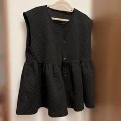 ブラック キルティング ベスト Mサイズ