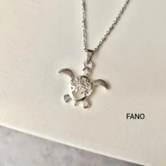 ハワイのモチーフ／ホヌ（海ガメ）／ステンレスネックレス／つけっぱなしOK