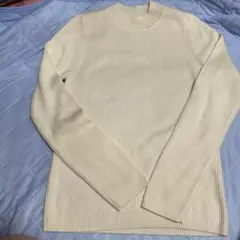 ⭐️GUリブ編みクルーネックセーター オフホワイト　Mサイズ