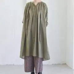 ギャザーワンピース