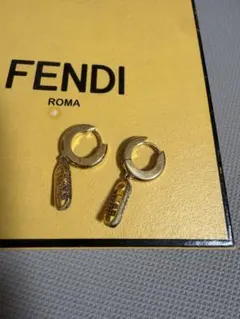 FENDI フープピアス ゴールドカラー　箱なしのサムネイル