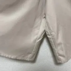 ショコラフィネローブ　 ベージュ フレアショートパンツ タック入り