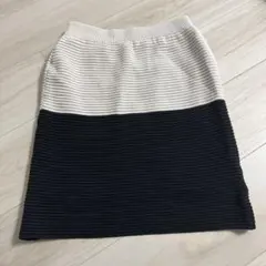 リップサービス　スカート