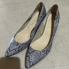 美品　パンプス　ルタロン　パイソン　サイズ38 24.5のサムネイル