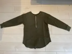 【ブラックバイマウジー】オリーブ色 長袖カットソー 前面ボタン付き