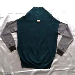 グリーン ニット